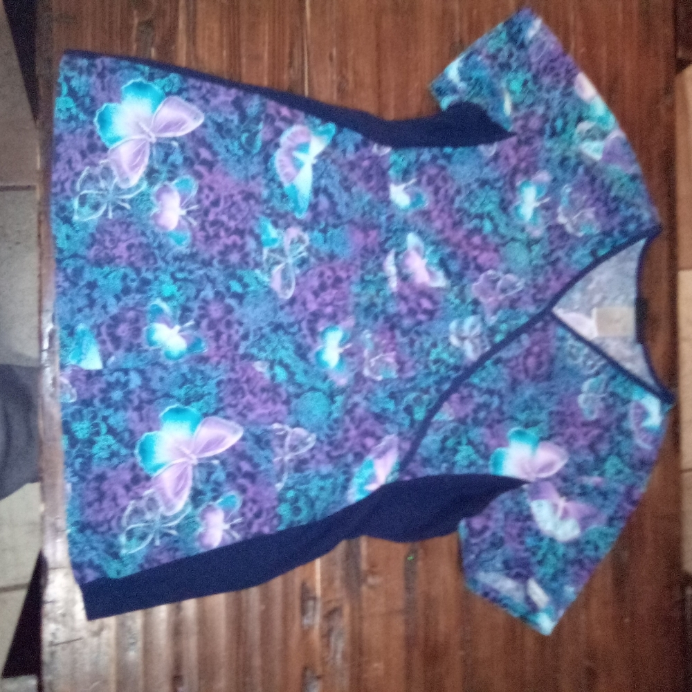 Scrub top